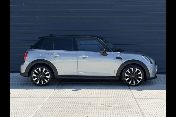 MINI Mini 1.5 Cooper 136 PK Camden Plus Edition Automaat / Camera / Navigatie
