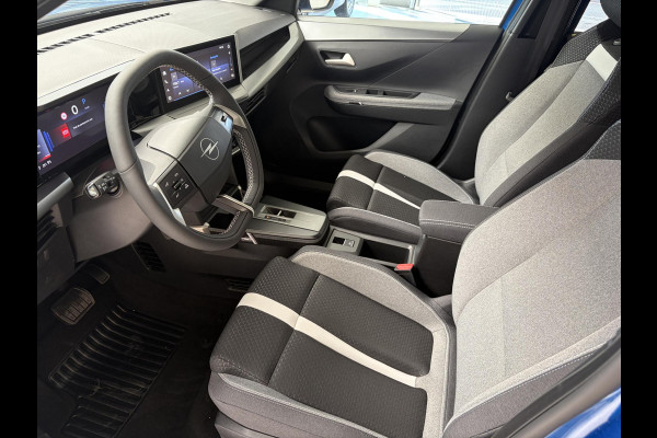 Opel Frontera 1.2 Turbo Hybrid GS | Navigatie | Stoelverwarming | Camera | Direct rijden!
