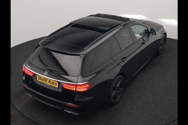 Mercedes-Benz E-Klasse Estate 300 e AMG Line PHEV 320pk Dealer O.H. | Panodak | Camera | Alcantara Sportstoelen Verwarmd | Sfeerverlichting | Blis | Apple Carplay | Night Pakket | Virtual | Navigatie | DAB | Plug In Hybrid |