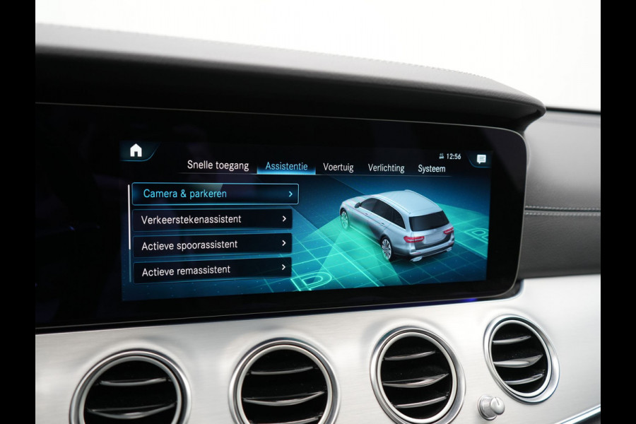 Mercedes-Benz E-Klasse Estate 300 e AMG Line PHEV 320pk Dealer O.H. | Panodak | Camera | Alcantara Sportstoelen Verwarmd | Sfeerverlichting | Blis | Apple Carplay | Night Pakket | Virtual | Navigatie | DAB | Plug In Hybrid |