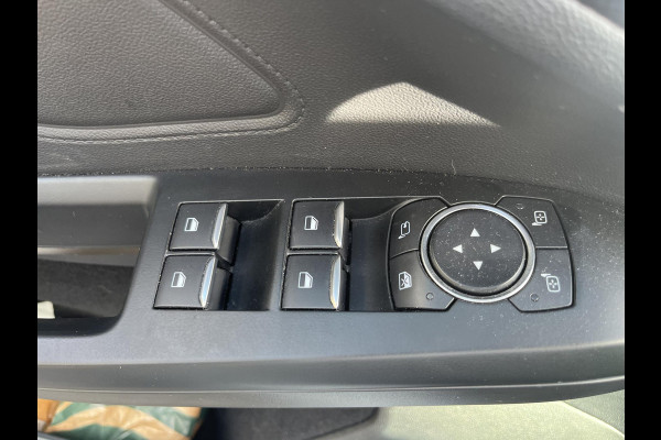 Ford FOCUS Wagon 1.0 EcoBoost ST Line Sports Business | Navigatie | Parkeersensoren | Climate Control |