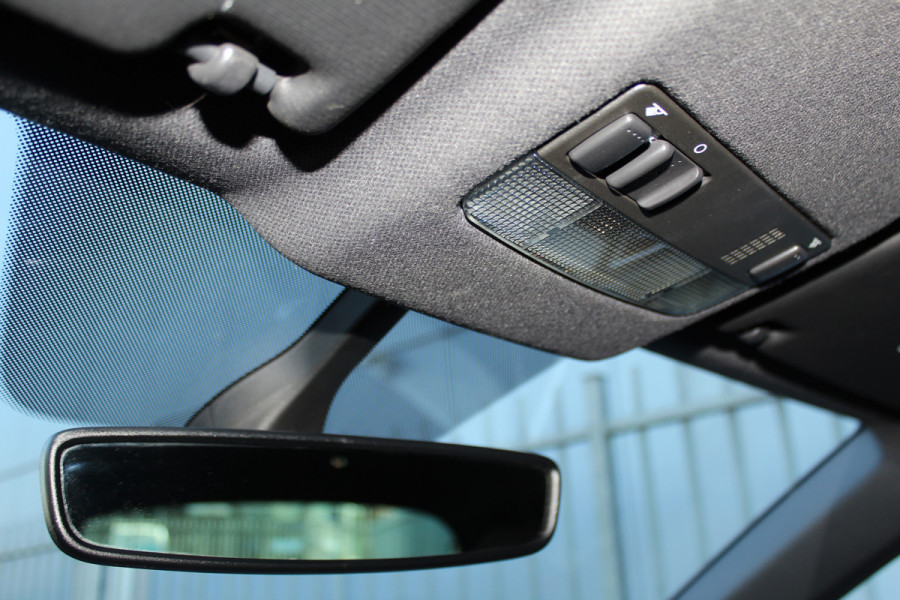 Seat Arona 1.0-115pk TSI Xcellence Business Intense AUTOMAAT ! Gun uzelf het plezier en comfort van een automaat ! Autm. airco dual, cruise cntrl, LM wielen, keyless entry-keyless go, camera, parkeersensoren v en a, dodehoek ass., LED verl., navigatie, telefoonvoorb. etc