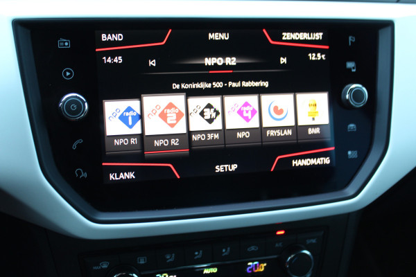 Seat Arona 1.0-115pk TSI Xcellence Business Intense AUTOMAAT ! Gun uzelf het plezier en comfort van een automaat ! Autm. airco dual, cruise cntrl, LM wielen, keyless entry-keyless go, camera, parkeersensoren v en a, dodehoek ass., LED verl., navigatie, telefoonvoorb. etc