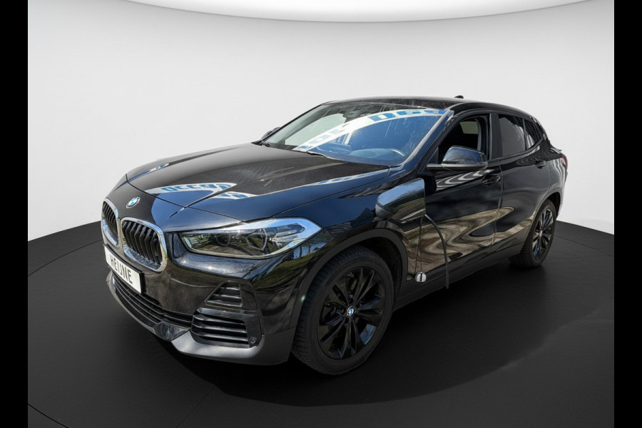 BMW X2 xDrive25e 220PK HYBRID EXECUTIVE SPORT LEDER/CAMERA/HEAD-UP