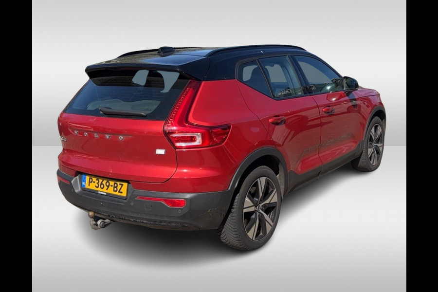 Volvo XC40 Recharge Plus / Trekhaak / Camera / CarPlay / Sfeerverlichting / 19'' / Stuur+Stoelverwarming / DAB / ACC / Warmtepomp