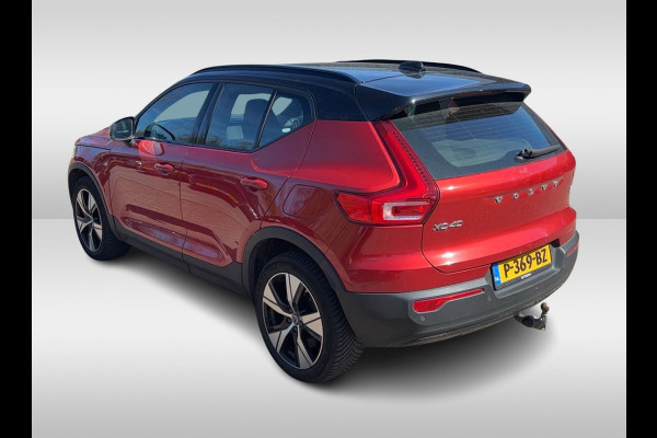 Volvo XC40 Recharge Plus / Trekhaak / Camera / CarPlay / Sfeerverlichting / 19'' / Stuur+Stoelverwarming / DAB / ACC / Warmtepomp