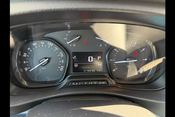 Peugeot Expert 2.0 BlueHDI 177pk automaat S&S L3H1 DC 5 persoons / vaste prijs rijklaar € 27.950 ex btw / lease vanaf € 456 / dubbele schuifdeur / euro 6 / bpm vrij / airco / cruise / navi / trekhaak !