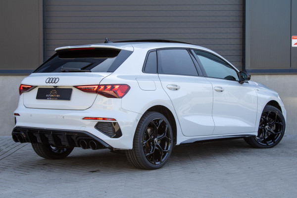 Audi A3 Sportback 40 TFSIe Sline Pano Maxton Diffuser Matrix Camera Sfeerverlichting