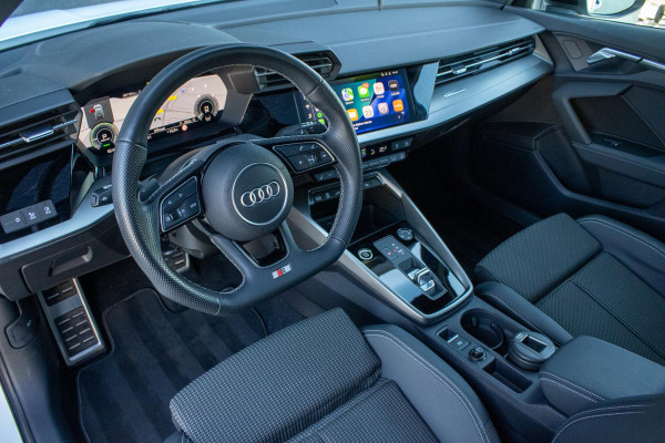 Audi A3 Sportback 40 TFSIe Sline Pano Maxton Diffuser Matrix Camera Sfeerverlichting