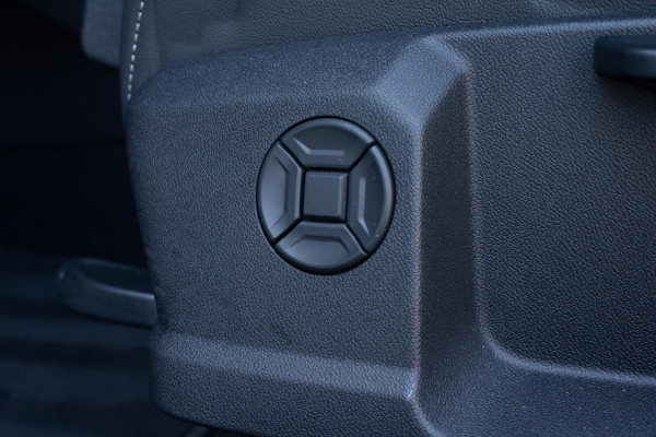 Audi A3 Sportback 40 TFSIe Sline Pano Maxton Diffuser Matrix Camera Sfeerverlichting