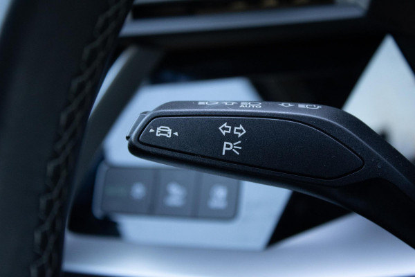 Audi A3 Sportback 40 TFSIe Sline Pano Maxton Diffuser Matrix Camera Sfeerverlichting