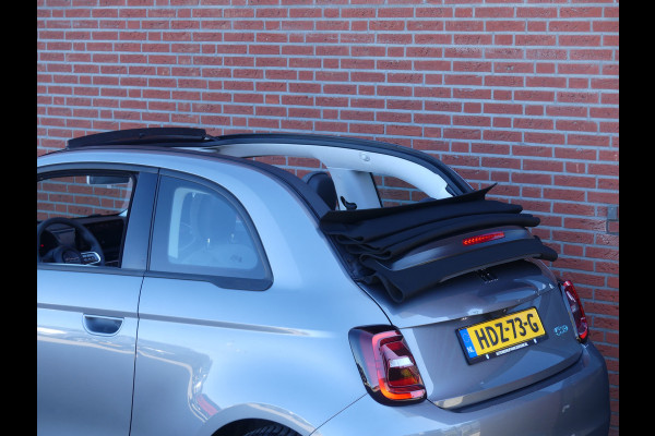 Fiat 500C RED 42 kWh Cabriolet Navigatie/Camera