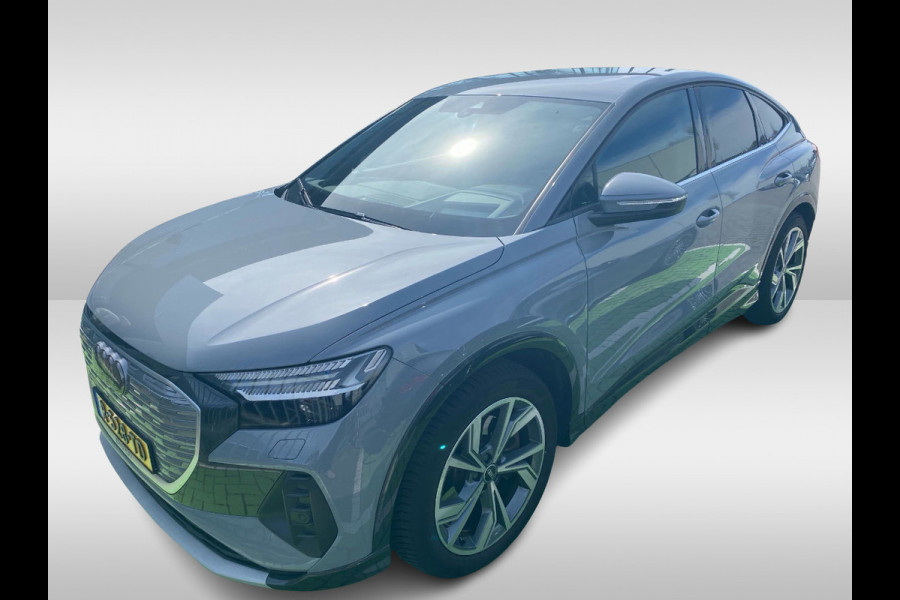 Audi Q4 Sportback e-tron 40 Advanced edition 77 kWh / Trekhaak / Camera / Head-up / CarPlay / 18'' / Keyless / Dodehoek / Stoelverwarming / DAB / ACC