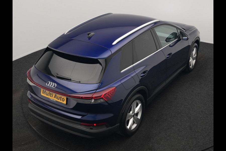 Audi Q4 e-tron 40 Advanced edition 77 kWh 204pk Dealer O.H. | S-Line Interieur | Trekhaak Af Fabriek | Adaptive Cruise | Camera | Blis | Sportstoelen Verwarmd | Apple Carplay | Navigatie | DAB |