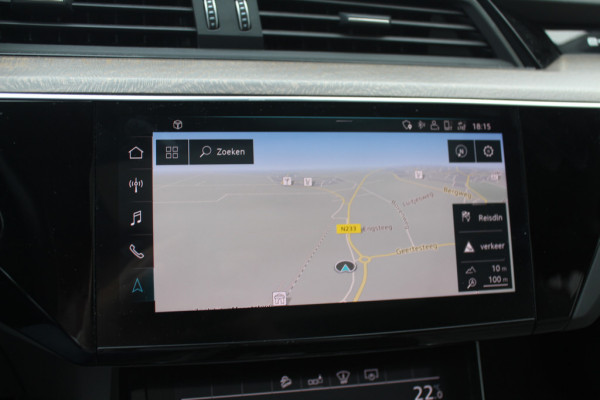 Audi e-tron e-tron 55 quattro advanced Pro Line Plus 95 kWh / Full option! / Trekhaak / Panoramadak / 360Camera / Head-up / B&O / Keyless / 21'' / Softclose / Stoelmassage / Luxe Leder / Nachtzicht / DAB / ACC