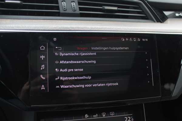 Audi e-tron e-tron 55 quattro advanced Pro Line Plus 95 kWh / Full option! / Trekhaak / Panoramadak / 360Camera / Head-up / B&O / Keyless / 21'' / Softclose / Stoelmassage / Luxe Leder / Nachtzicht / DAB / ACC