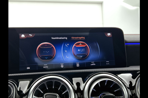 Mercedes-Benz CLA-Klasse 250 e AMG Plug-In Hybride AMG Line | Panorama Schuif-Kanteldak | 19 Inch AMG Velgen. Inclusief 24 maanden Mercedes-Benz Certified garantie voor Europa.