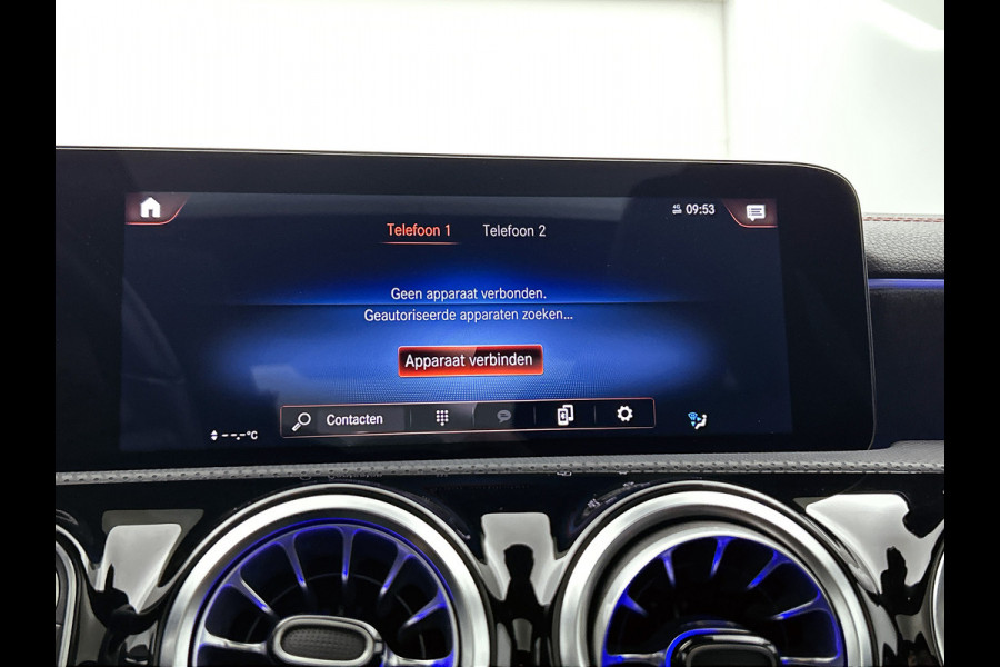 Mercedes-Benz CLA-Klasse 250 e AMG Plug-In Hybride AMG Line | Panorama Schuif-Kanteldak | 19 Inch AMG Velgen. Inclusief 24 maanden Mercedes-Benz Certified garantie voor Europa.