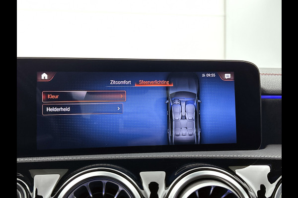 Mercedes-Benz CLA-Klasse 250 e AMG Plug-In Hybride AMG Line | Panorama Schuif-Kanteldak | 19 Inch AMG Velgen. Inclusief 24 maanden Mercedes-Benz Certified garantie voor Europa.