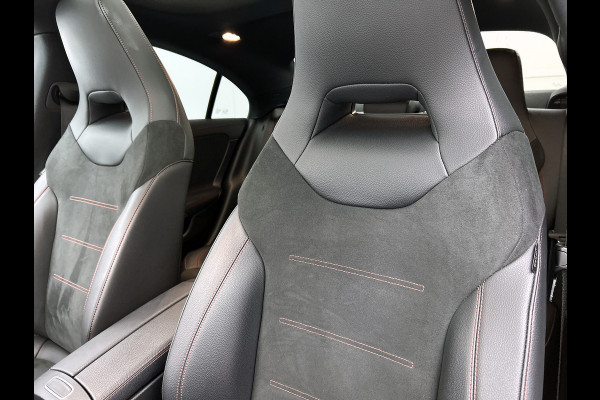 Mercedes-Benz CLA-Klasse 250 e AMG Plug-In Hybride AMG Line | Panorama Schuif-Kanteldak | 19 Inch AMG Velgen. Inclusief 24 maanden Mercedes-Benz Certified garantie voor Europa.
