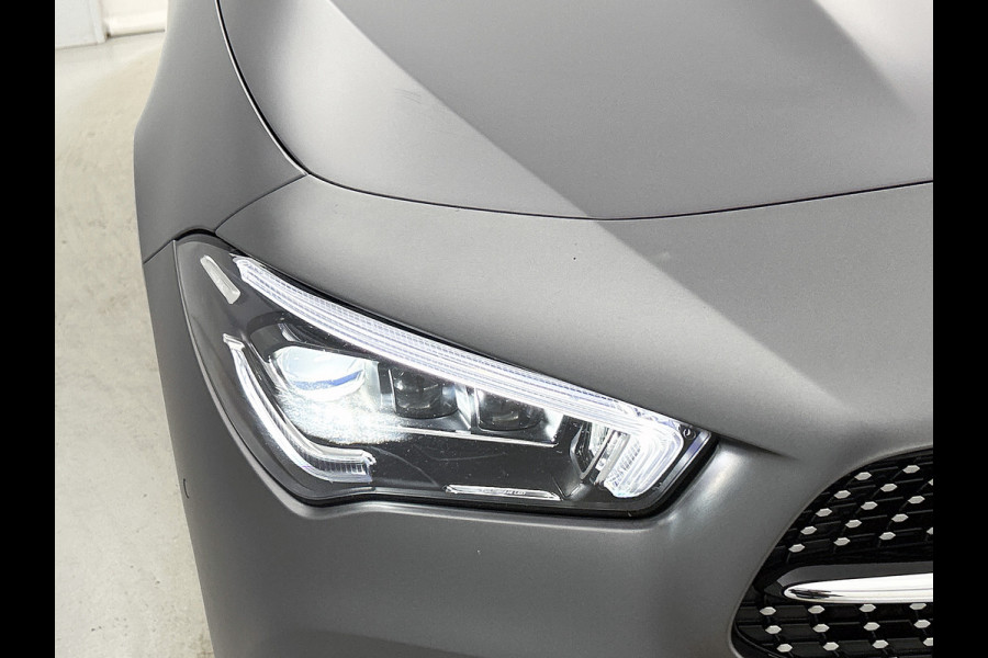 Mercedes-Benz CLA-Klasse 250 e AMG Plug-In Hybride AMG Line | Panorama Schuif-Kanteldak | 19 Inch AMG Velgen. Inclusief 24 maanden Mercedes-Benz Certified garantie voor Europa.