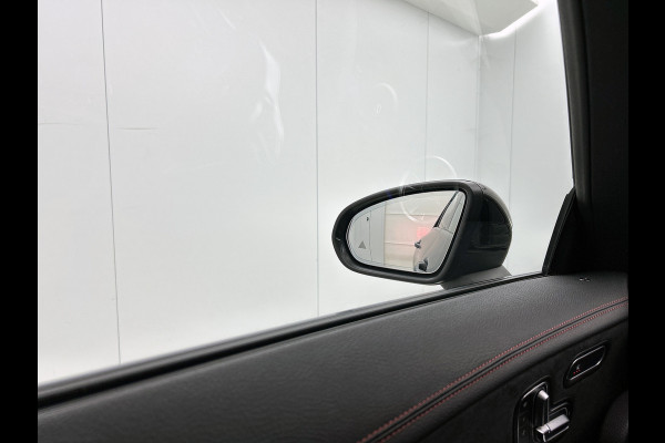 Mercedes-Benz CLA-Klasse 250 e AMG Plug-In Hybride AMG Line | Panorama Schuif-Kanteldak | 19 Inch AMG Velgen. Inclusief 24 maanden Mercedes-Benz Certified garantie voor Europa.