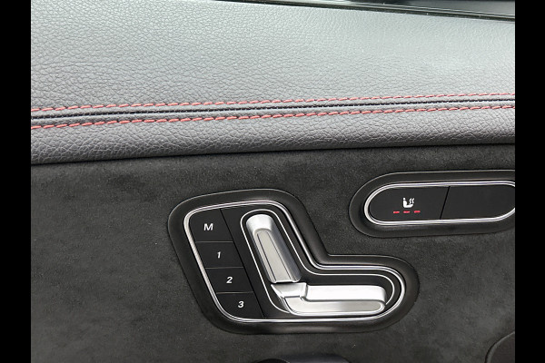 Mercedes-Benz CLA-Klasse 250 e AMG Plug-In Hybride AMG Line | Panorama Schuif-Kanteldak | 19 Inch AMG Velgen. Inclusief 24 maanden Mercedes-Benz Certified garantie voor Europa.