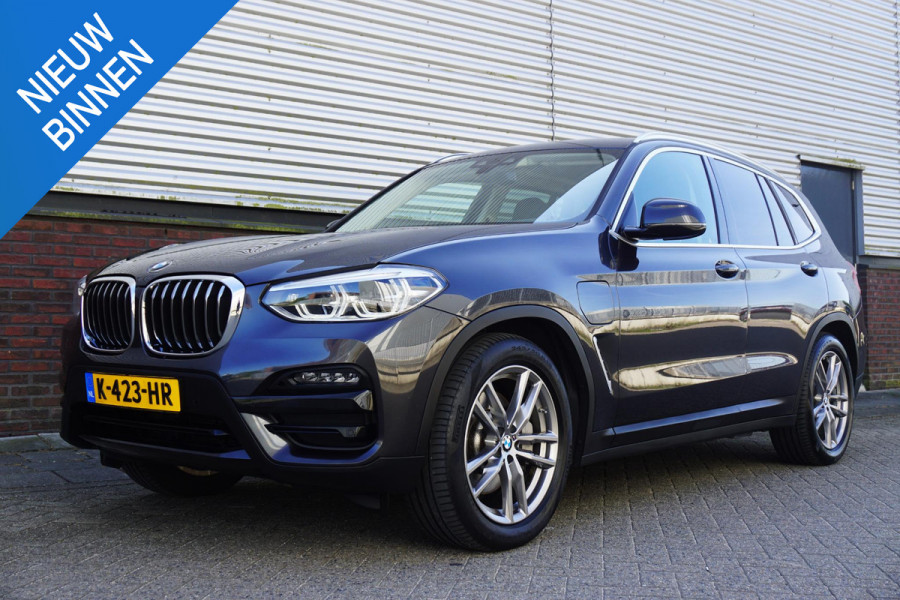 BMW X3 xDrive30e eDrive/Leer/Sporstoelen/Dealeronderhoud/ SOH 92%/Harman-Kardon.