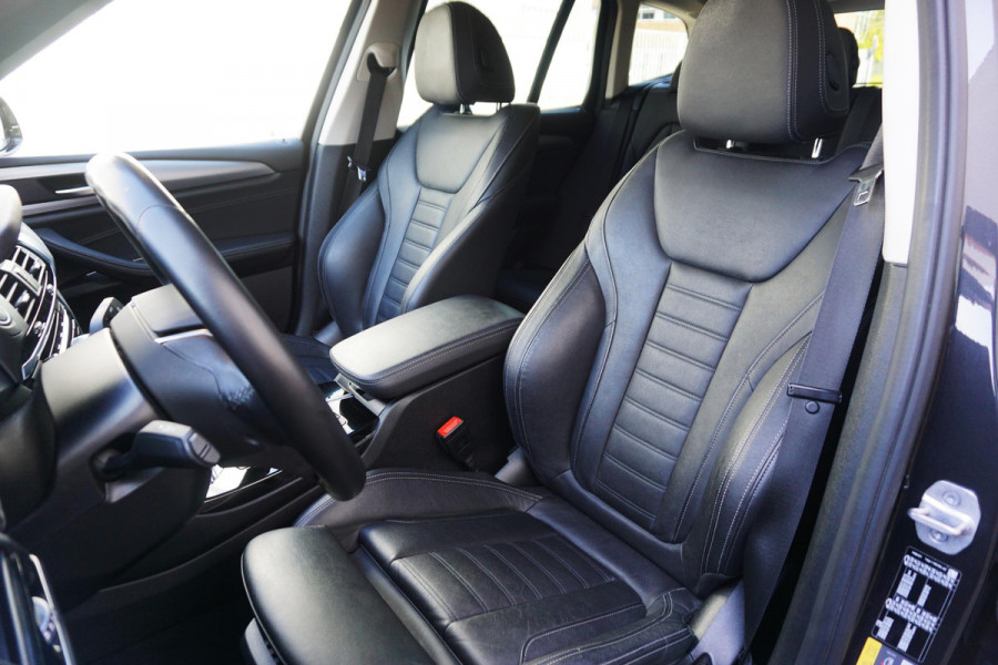 BMW X3 xDrive30e eDrive/Leer/Sporstoelen/Dealeronderhoud/ SOH 92%/Harman-Kardon.