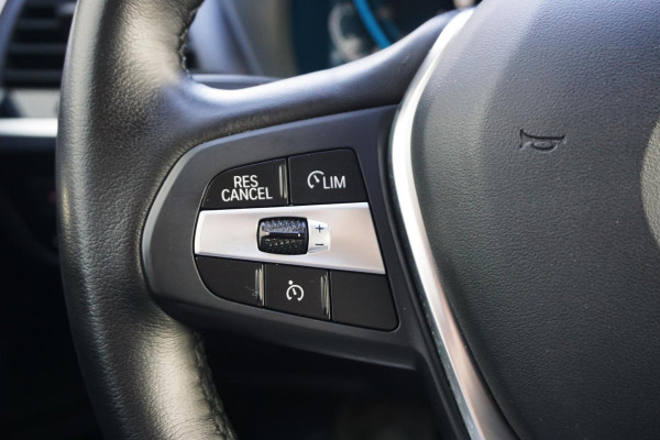 BMW X3 xDrive30e eDrive/Leer/Sporstoelen/Dealeronderhoud/ SOH 92%/Harman-Kardon.