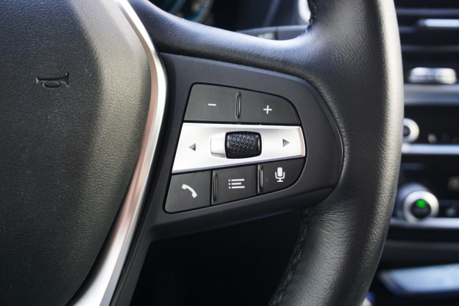 BMW X3 xDrive30e eDrive/Leer/Sporstoelen/Dealeronderhoud/ SOH 92%/Harman-Kardon.