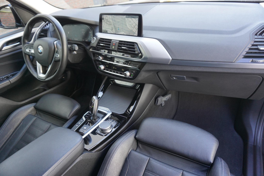 BMW X3 xDrive30e eDrive/Leer/Sporstoelen/Dealeronderhoud/ SOH 92%/Harman-Kardon.