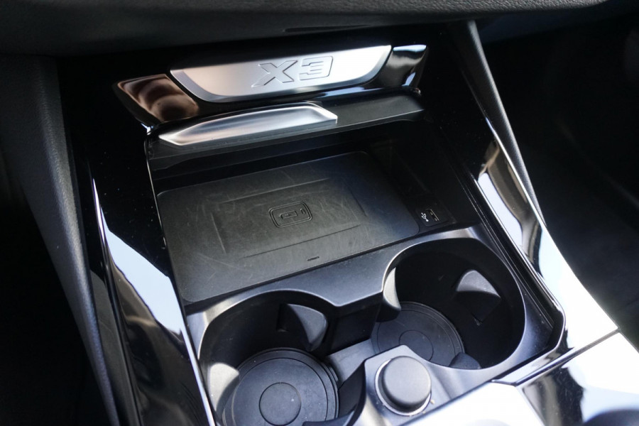 BMW X3 xDrive30e eDrive/Leer/Sporstoelen/Dealeronderhoud/ SOH 92%/Harman-Kardon.