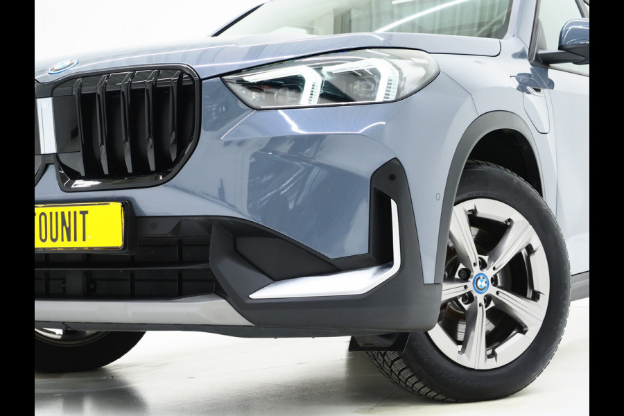 BMW X1 xDrive25e Individual | Panoramadak | Leder | Camera | Keyless | Cruise | Virtual | DAB | Carplay