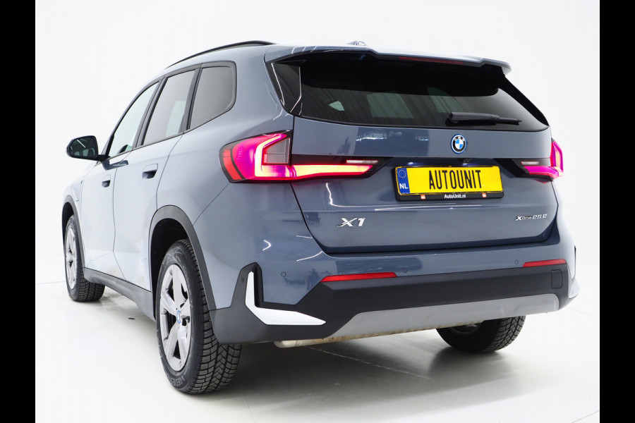 BMW X1 xDrive25e Individual | Panoramadak | Leder | Camera | Keyless | Cruise | Virtual | DAB | Carplay