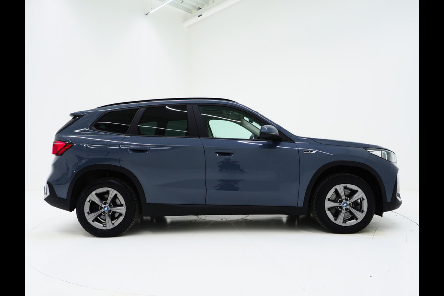 BMW X1 xDrive25e Individual | Panoramadak | Leder | Camera | Keyless | Cruise | Virtual | DAB | Carplay