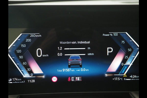 BMW X1 xDrive25e Individual | Panoramadak | Leder | Camera | Keyless | Cruise | Virtual | DAB | Carplay