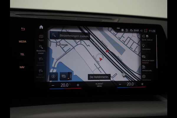 BMW X1 xDrive25e Individual | Panoramadak | Leder | Camera | Keyless | Cruise | Virtual | DAB | Carplay