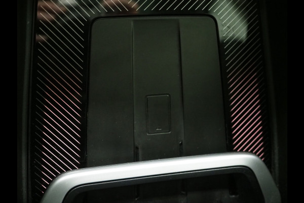 BMW X1 xDrive25e Individual | Panoramadak | Leder | Camera | Keyless | Cruise | Virtual | DAB | Carplay