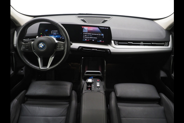 BMW X1 xDrive25e Individual | Panoramadak | Leder | Camera | Keyless | Cruise | Virtual | DAB | Carplay