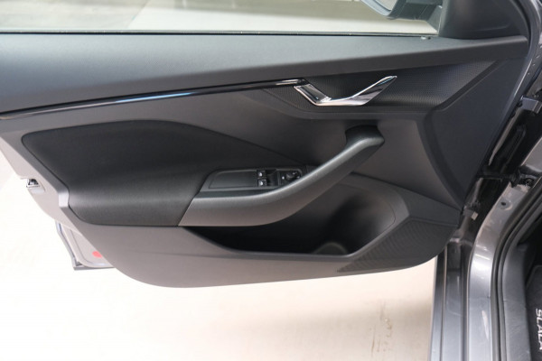 Škoda SCALA 1.0 TSI Ambition - N.A.P. Airco, Carplay, Cruise, PDC.