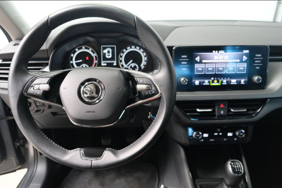 Škoda SCALA 1.0 TSI Ambition - N.A.P. Airco, Carplay, Cruise, PDC.