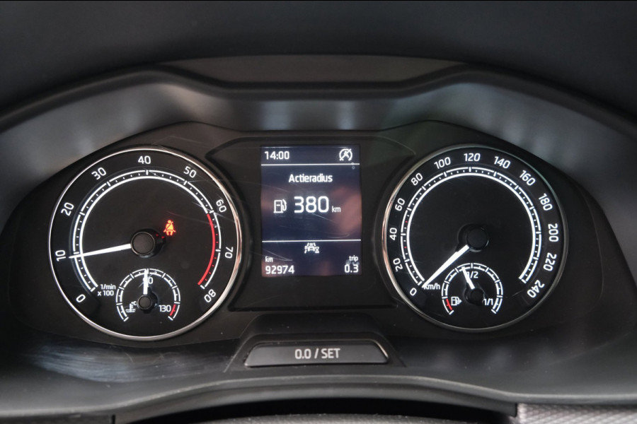 Škoda SCALA 1.0 TSI Ambition - N.A.P. Airco, Carplay, Cruise, PDC.