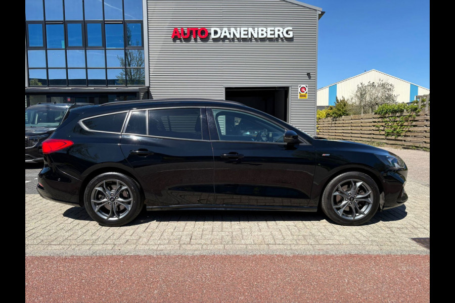 Ford FOCUS Wagon 1.0 EcoBoost ST Line Automaat Weinig KM
