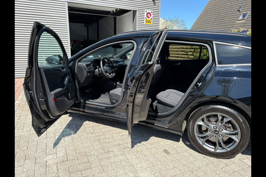 Ford FOCUS Wagon 1.0 EcoBoost ST Line Automaat Weinig KM