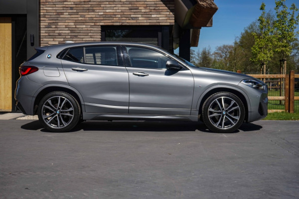BMW X2 sDrive 18i M-Sport shadow-line 136PK