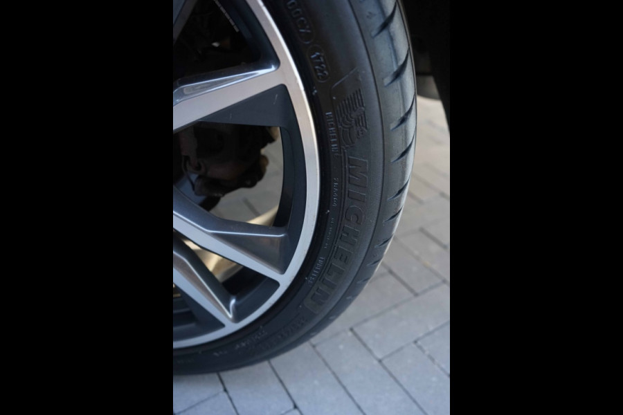 BMW X2 sDrive 18i M-Sport shadow-line 136PK