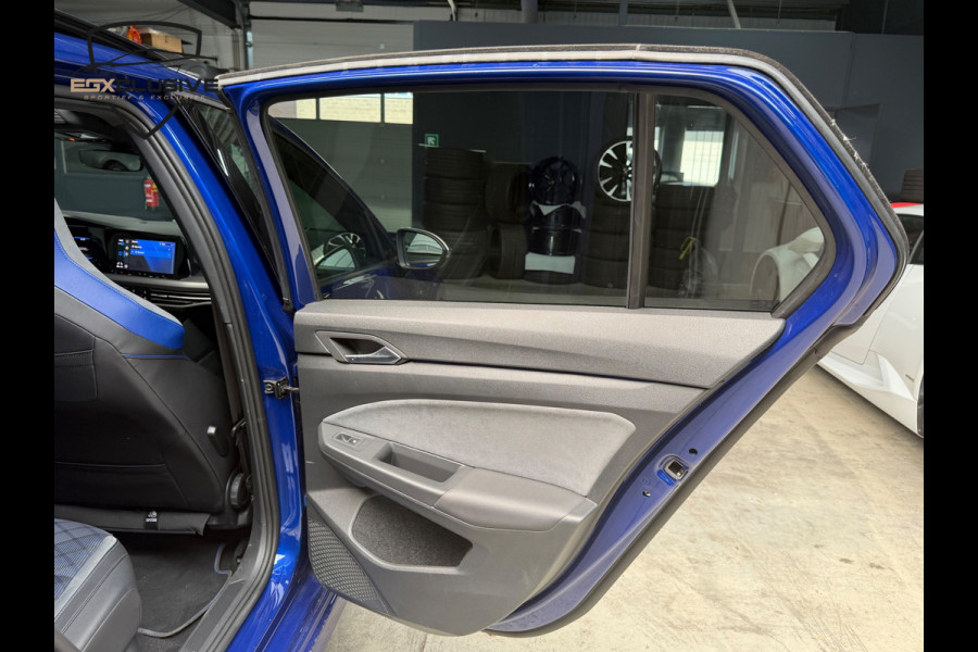 Volkswagen Golf 2.0 TSI R 4Motion PANO| ACC| CAMERA