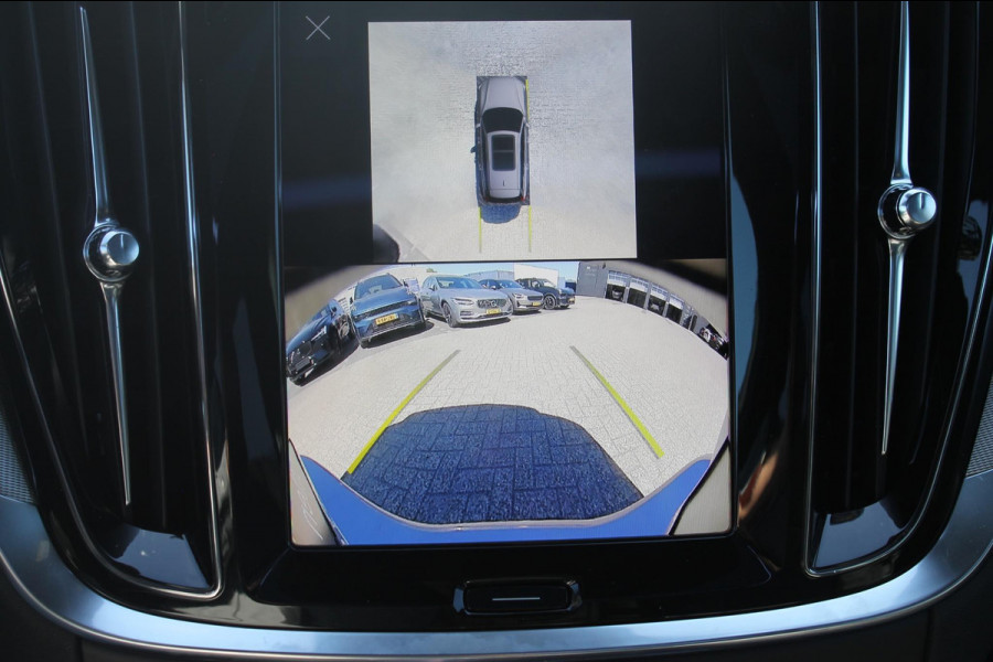 Volvo V60 T6 350PK Automaat Plug-in hybrid AWD Ultra Dark Adaptieve Cruise Control / Head-up display / Panoramisch schuif-kanteldak / Harman Kardon Audio / Blis / Google infotainment