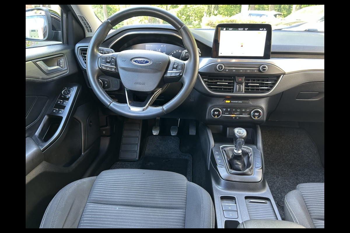 Ford Focus 1.0 125pk Tit. Bns Navi, Carplay, 17” LMV, Trekhaak